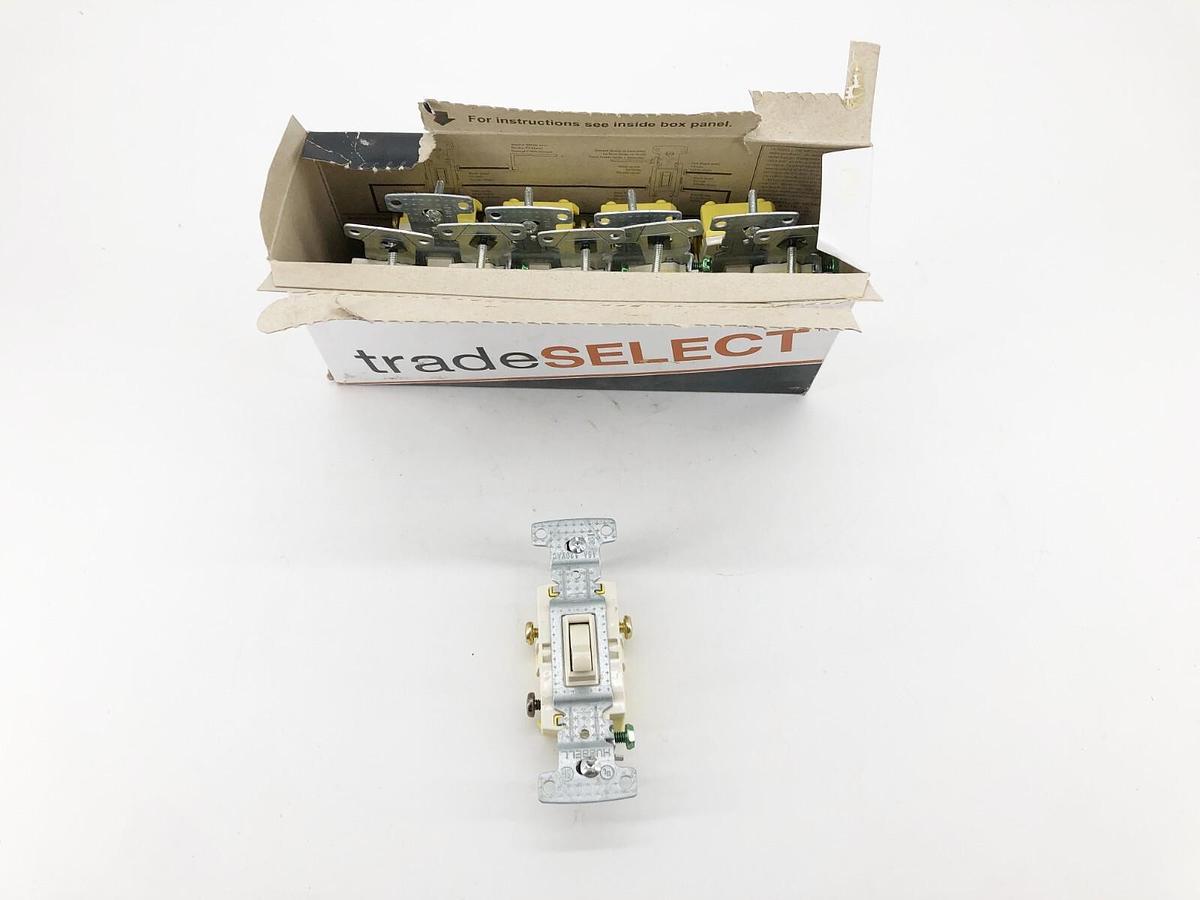 Box of 10 New Hubbell RS315LA Toggle Switches 3-Way 15A 120V GRD