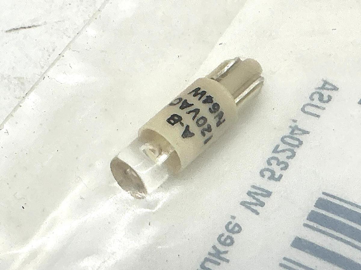 New Allen Bradley 800T-N64W Ser B Pilot Light LED Lamp White 120VAC