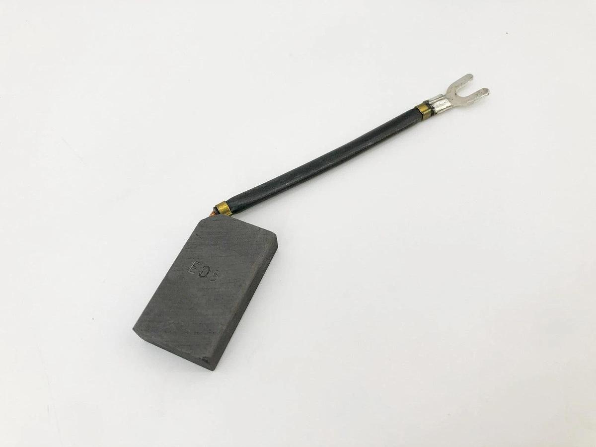 Lot of 2 New E05 Carbon Brushes
