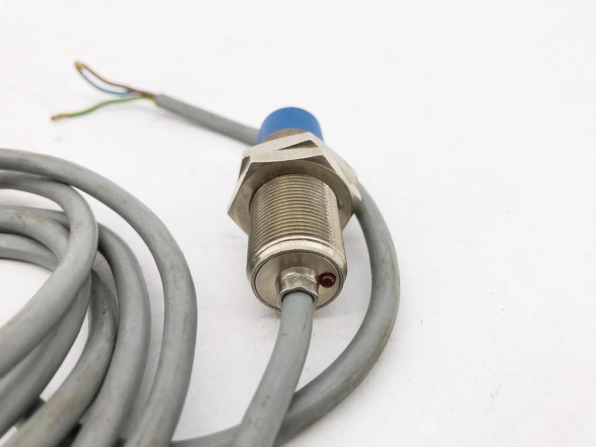 New Honeywell 923AB3XM-A7T-L Proximity Switch - No Box