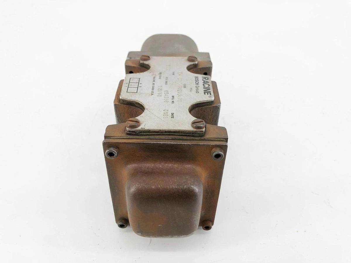 Used Racine FD4-DTKS-102S-70 Solenoid Valve 3000psi 115V/60Hz