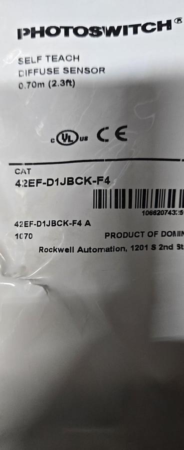 New Allen Bradley 42GRP-9043-QD1 Ser B Photoswitch Photoelectric Sensor 70-264V