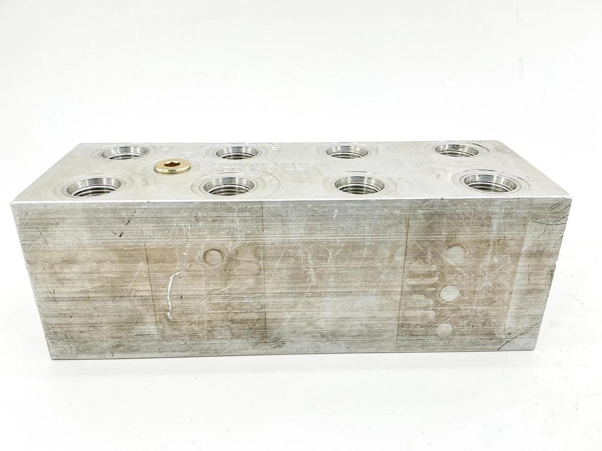 Used Daman AD03P042S Aluminum Valve Manifold 8 Port