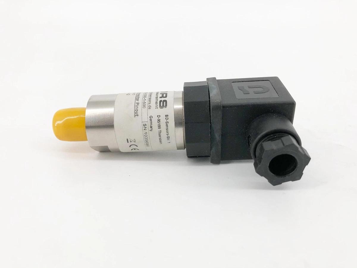 New BD Sensors 26.600-D097-A-1-100-300-1-500 Pressure Transmitter 0.6-1.2 Bar