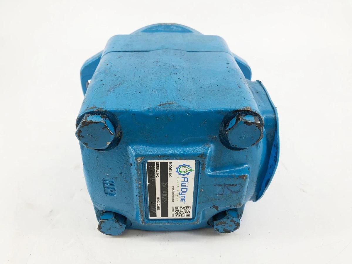 New Fluidyne 35V30A-1C22R Vane Pump Replaces 02-137126 - No Box