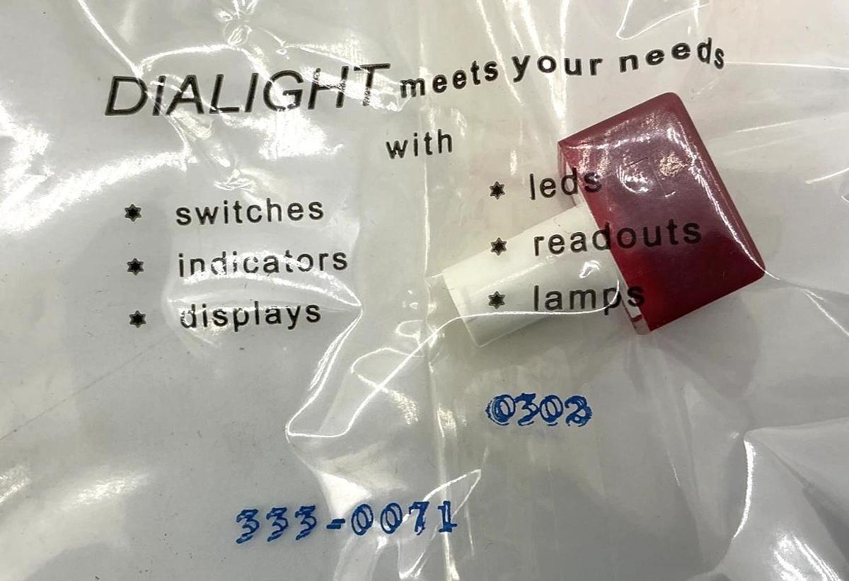 Lot of 2 New Dialight 333-0071 Illuminated Switch/Pushbutton Cap Rectangle Red