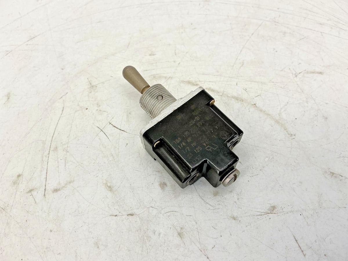 Used Microswitch MS24523-31 Toggle Switch On/Off 1/4HP 10A 277VAC 1TL1-5 MS2452331