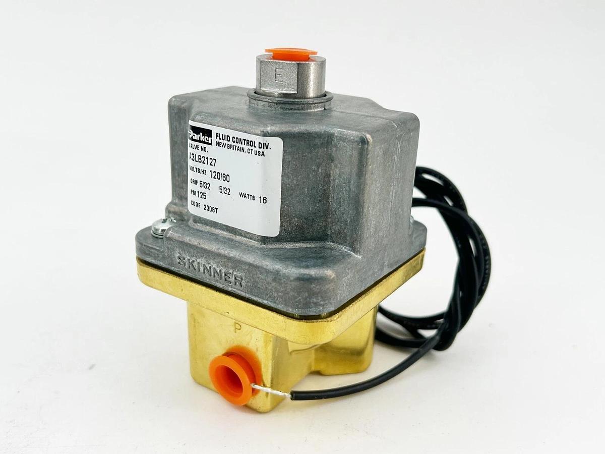 New Parker A3LB2127-AB6A46 Solenoid Valve 125PSI 120V 60Hz Direct Acting