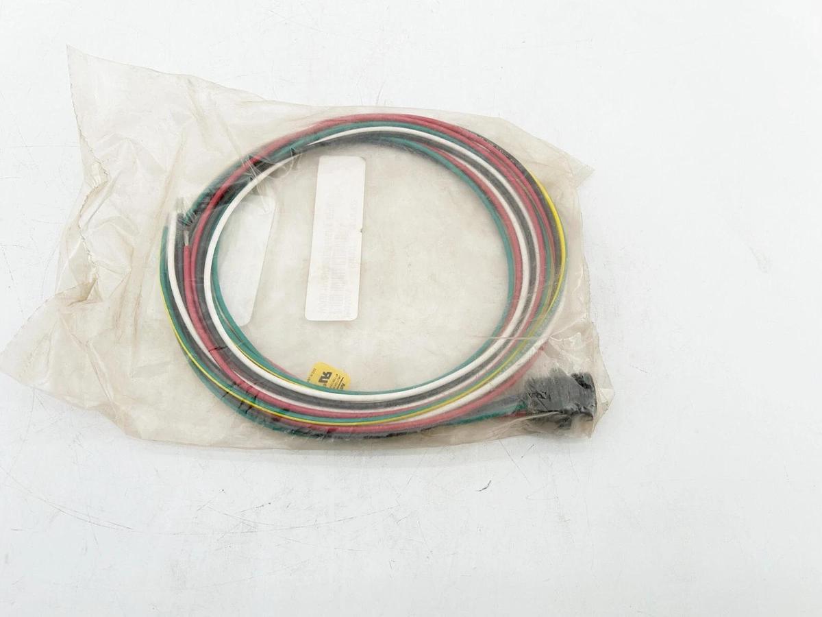 New Brad Connectivity 1300130325 Female Straight Cordset 4 Pin 500V 10A 6' 1R400