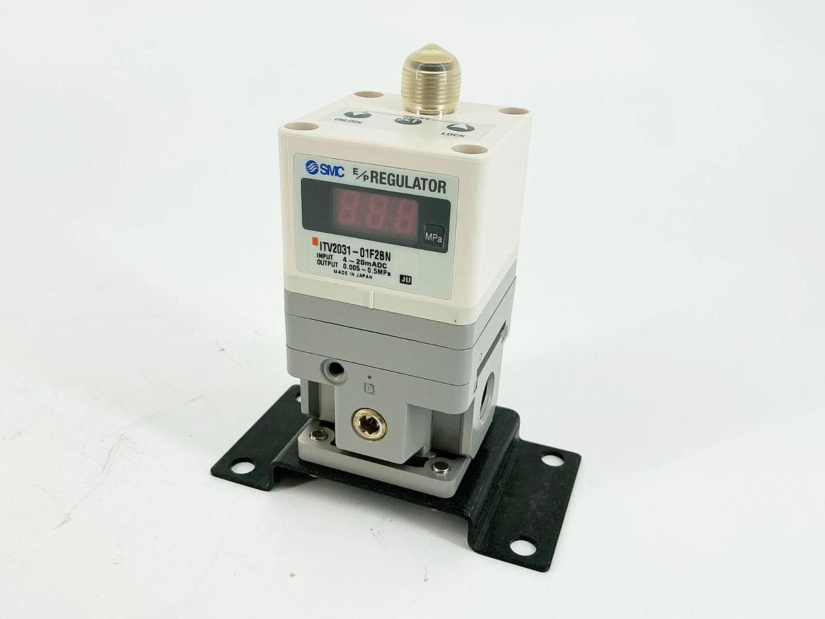 New SMC ITV2031-01F2BN Electro Pneumatic Regulator 20mA