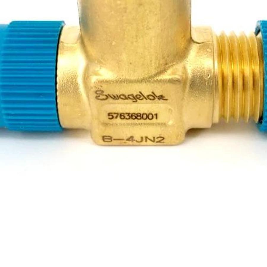 New Swagelok B-4JN2 Brass Screwed-Bonnet Needle Valve 1/4" MNPT