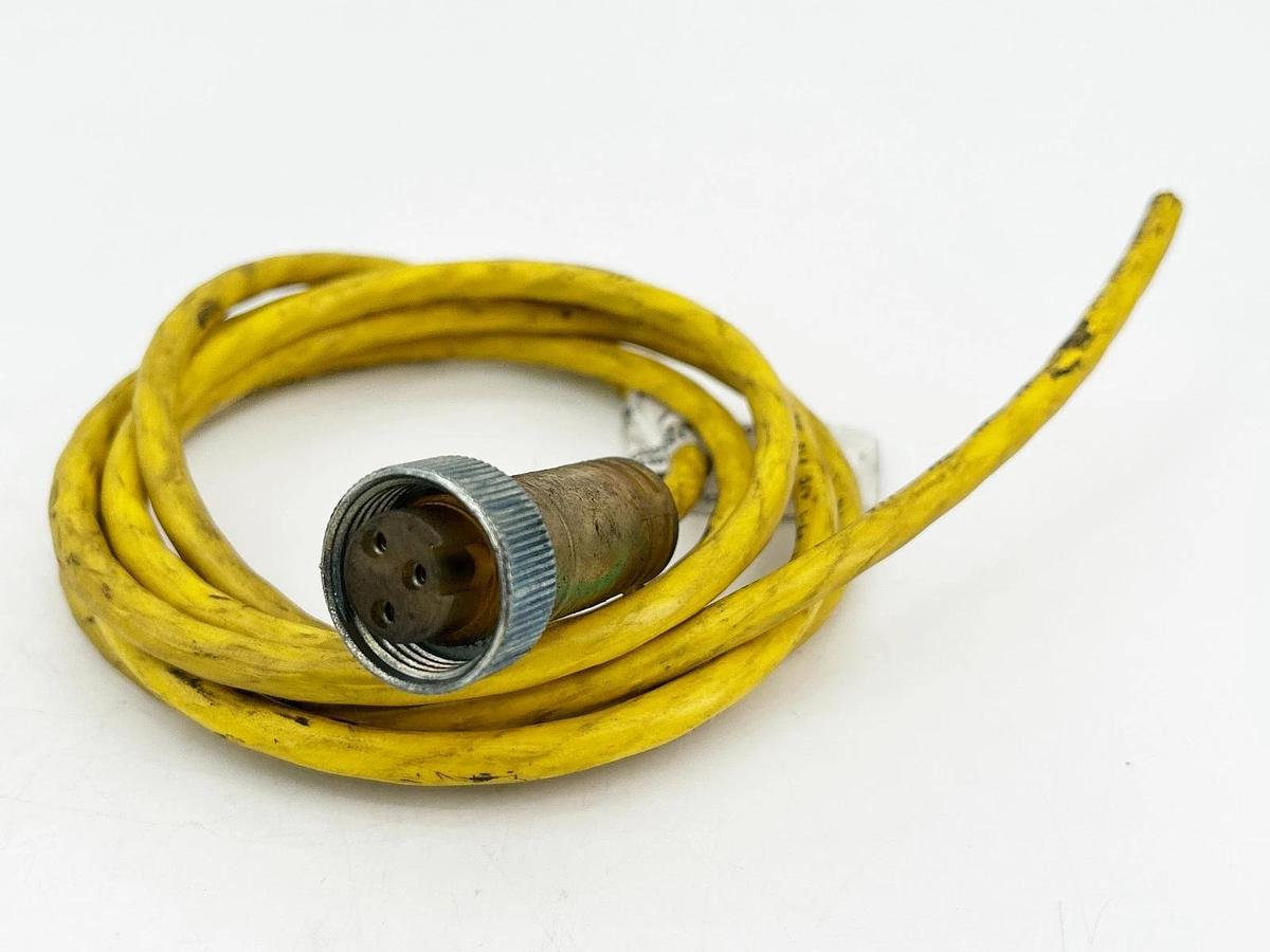 Used Lot of 3 Crouse Hinds 5000109-4L Cordset 3P FR 1/2" NPT R&G 16/1C