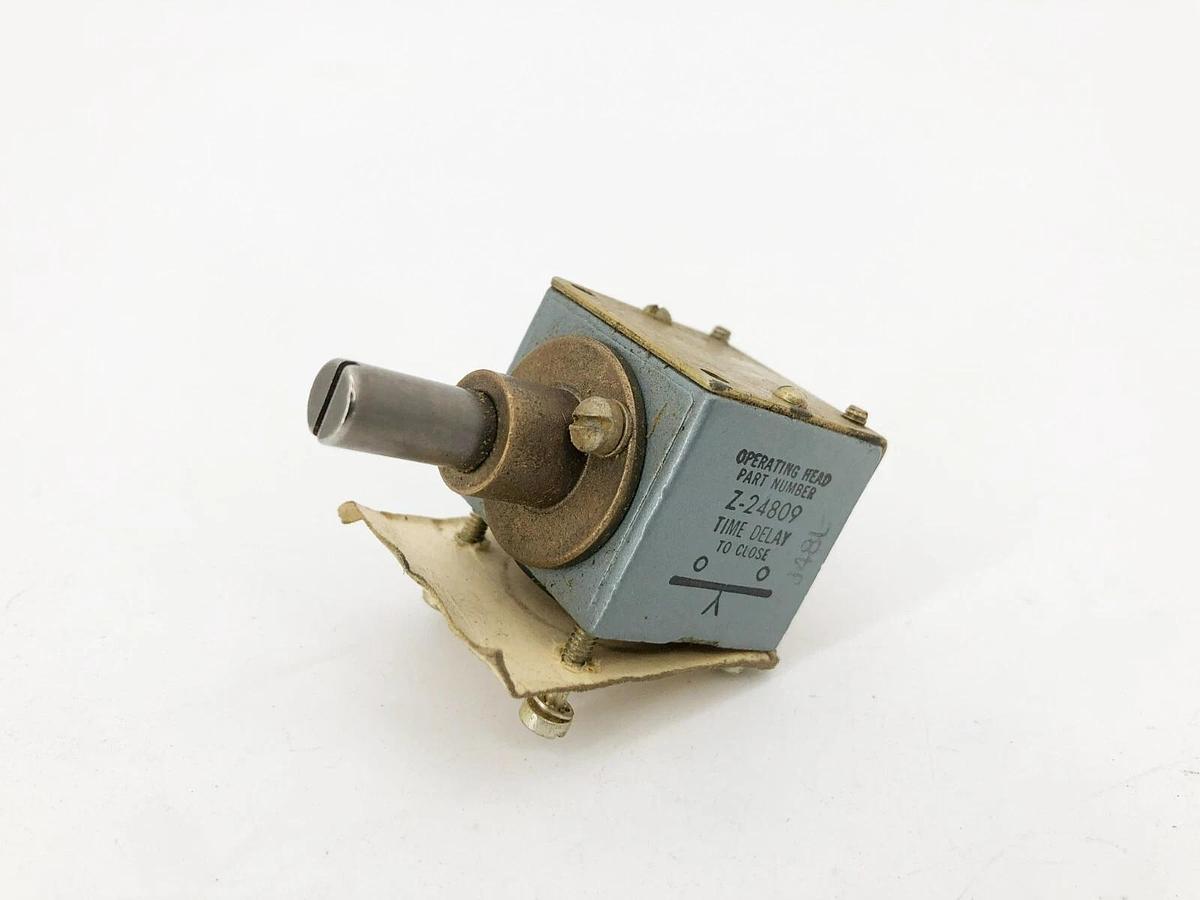 New Allen Bradley Z-24809 Time Delay Operating Head for 802T Limit Switch