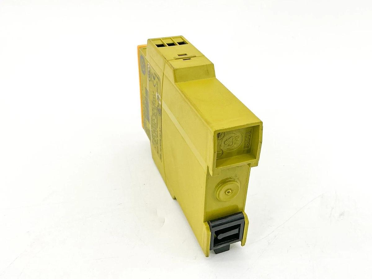 New Pilz PNOZ X1 24VAC/DC 3N/O 1N/C Safety Relay 24V 2W 774300 - No Box
