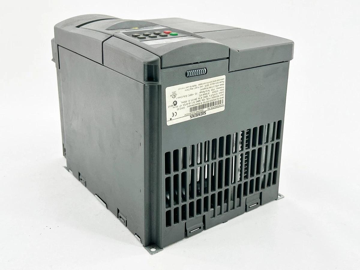 Used Siemens 6SE6440-2UE24-0CA1 AC Drive 440 5HP 6.1A 600V 2.2KW 63Hz