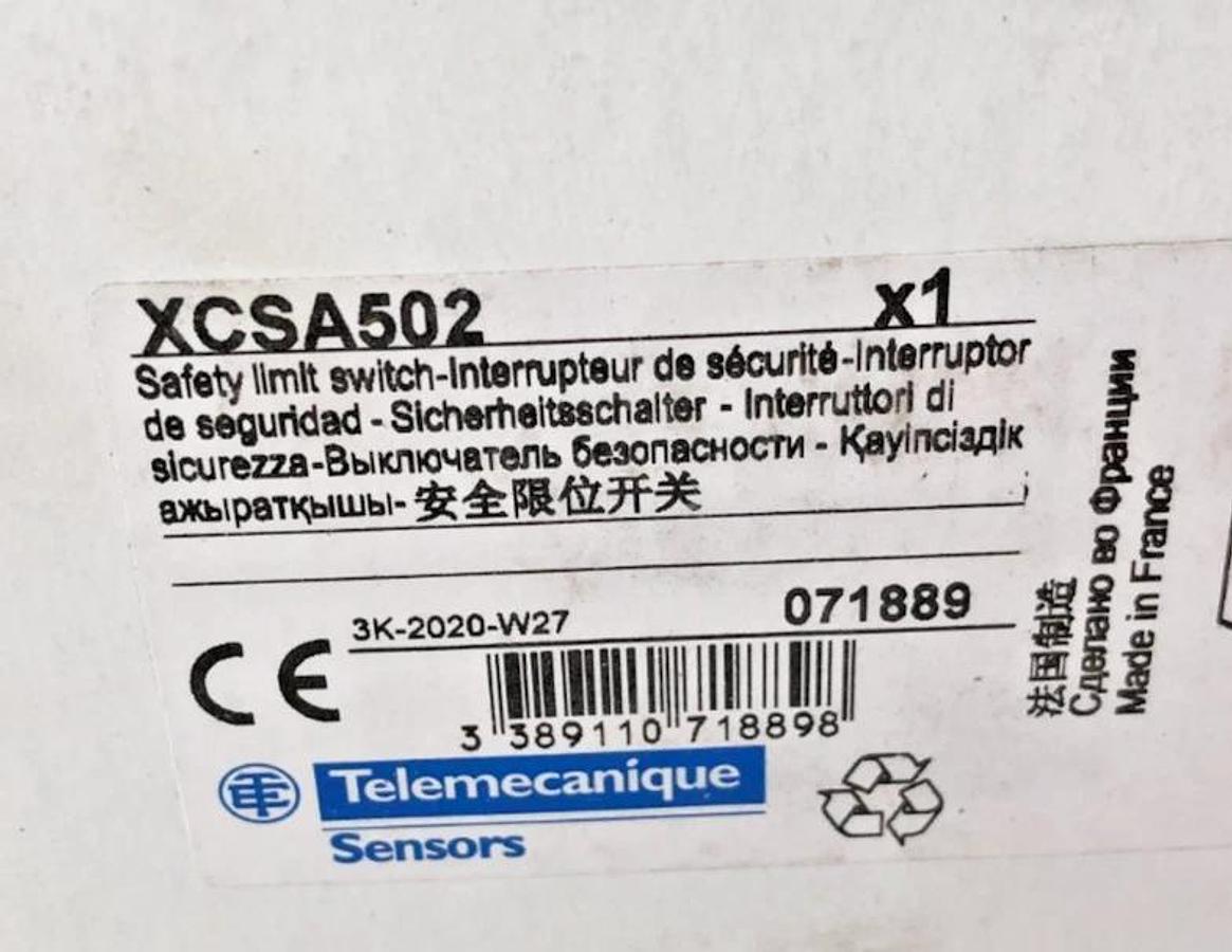 New Telemecanique XCSA502 Safety Limit Switch 500V AC15 240V 3A 071889