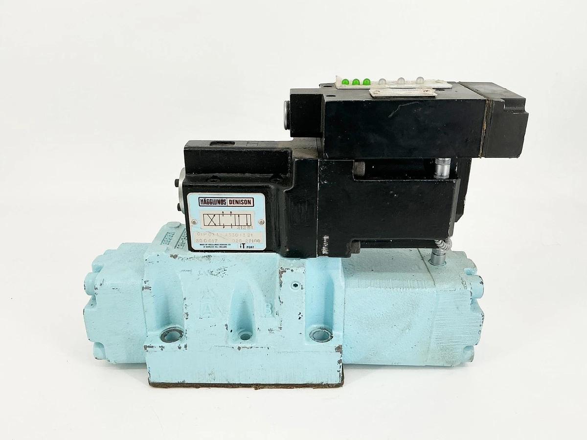 New Denison D1P-0345-4330-1321 Solenoid Valve S26 27042 - No Box