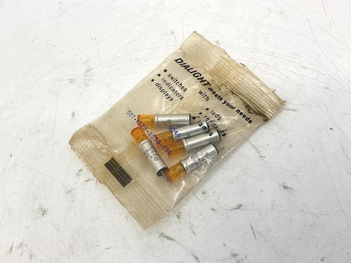 Bag of 5 New Dialight 507-4538-1533-610 Indicator Bulb Amber 2P 507-4538 22K