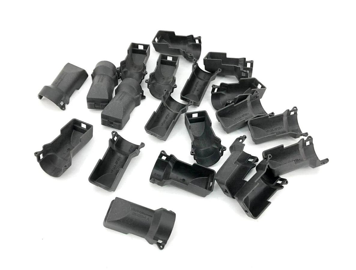 Lot of 20 New TE Connectivity 1394050-1 Covers - Cable Exit 90°