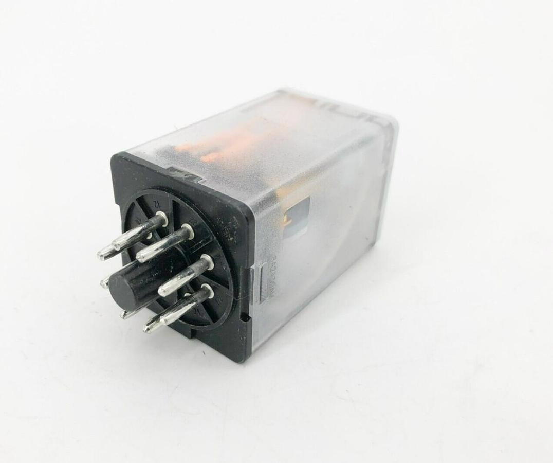 New Eaton D3RF2T1 Octal Relay 24VDC Coil 3-4154-0005A