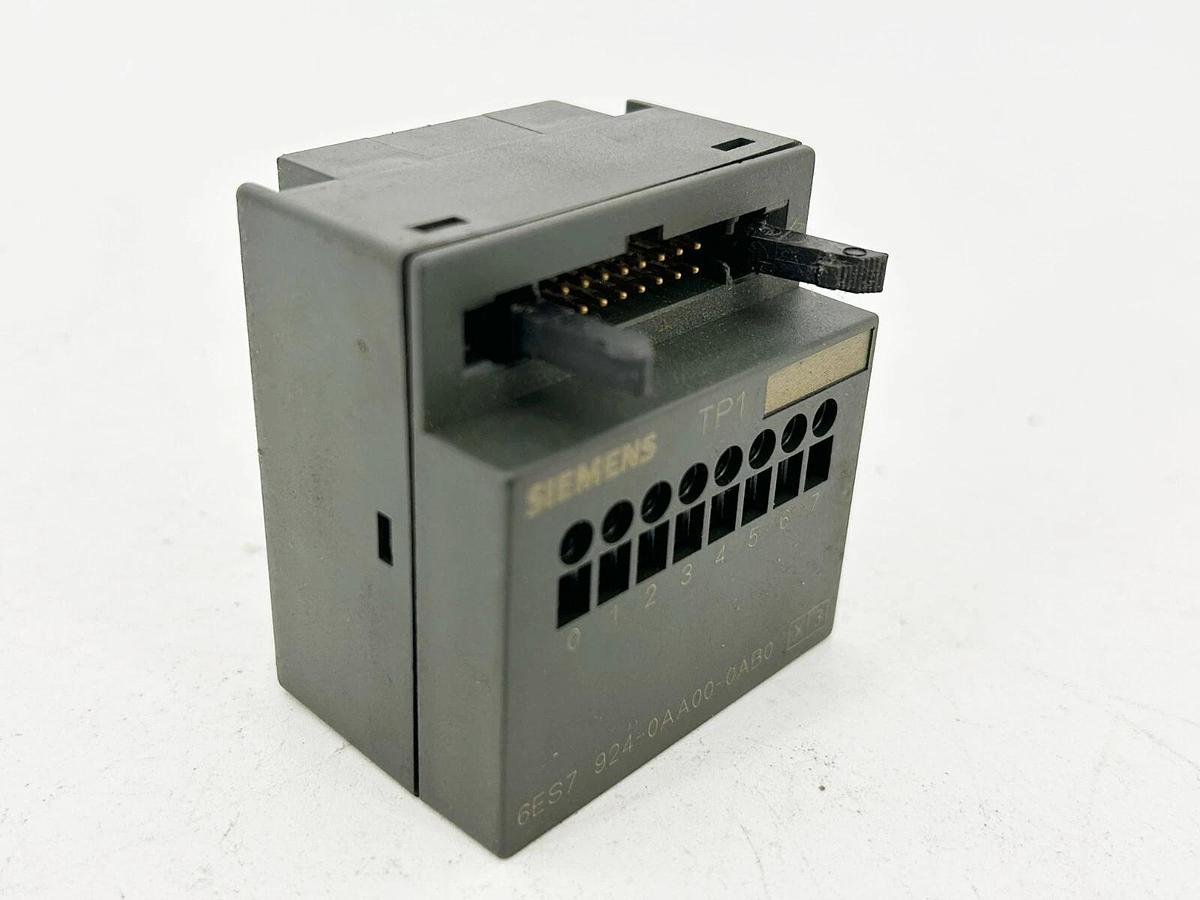 Used Siemens 6ES7 924-0AA00-0AB0 Terminal Block TP1 1-Tier 8 Channel Connection