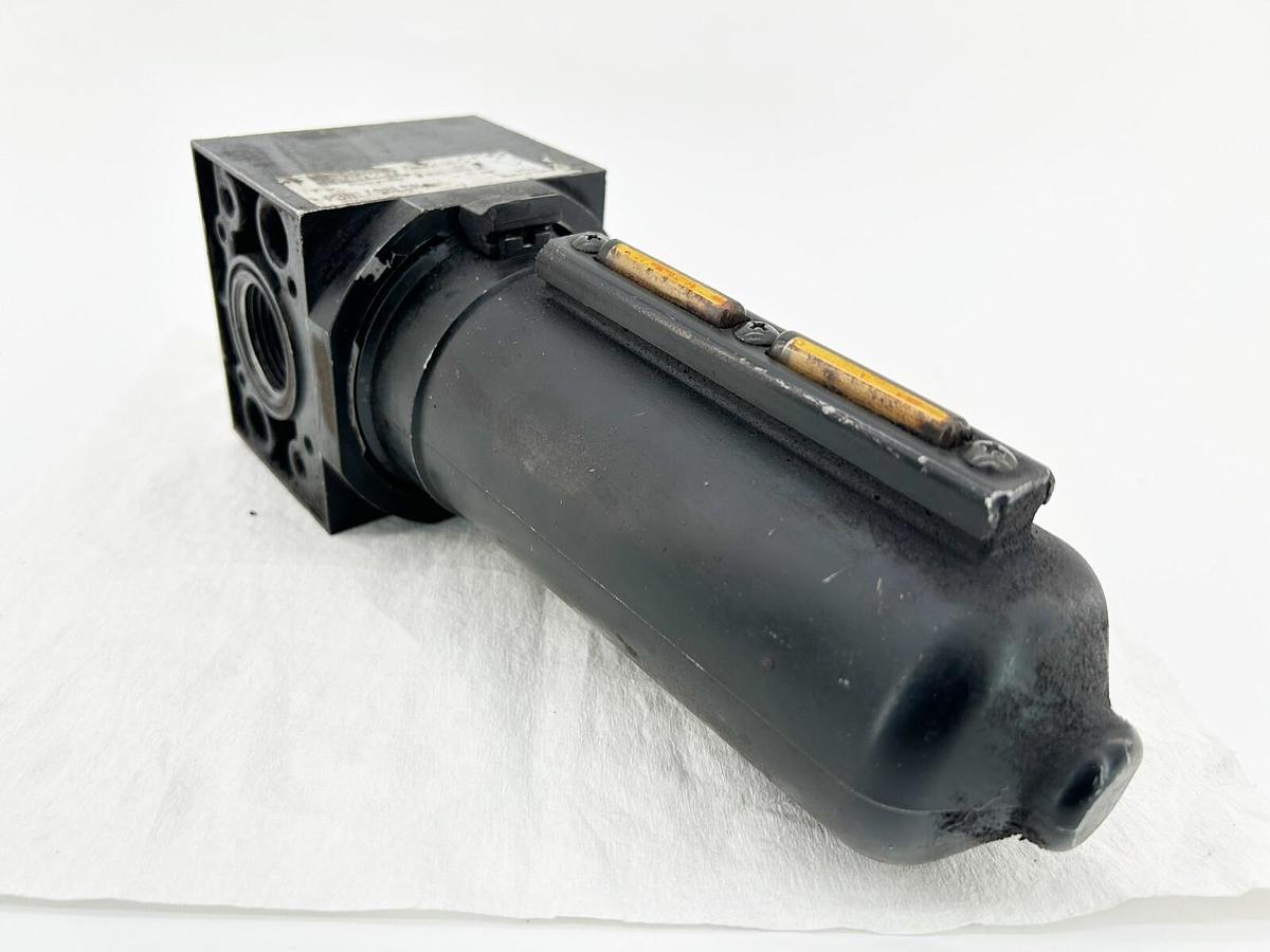 Used Parker P3NLA98LSN Lubricator 250PSIG 17.2Bar 1" NPT Port