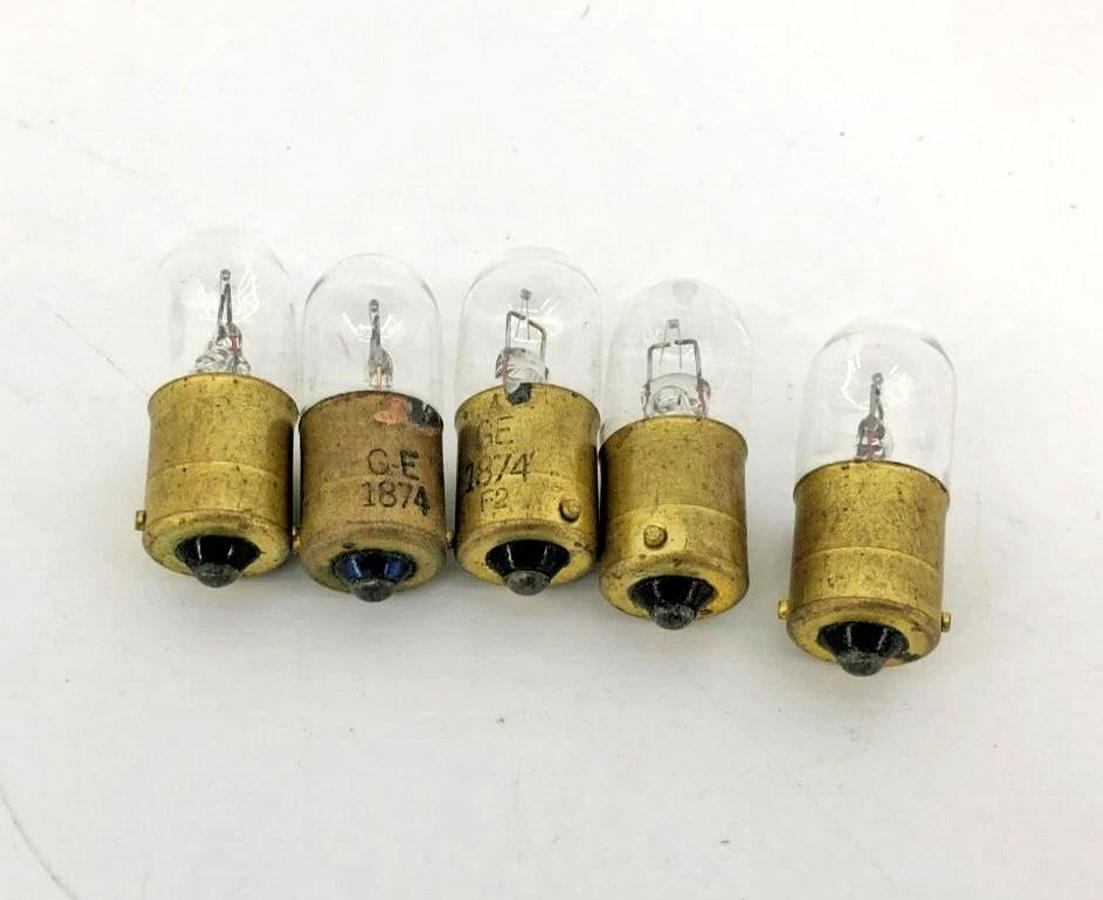 New GE 1874 Miniature Bulbs 3.7V 2.75A