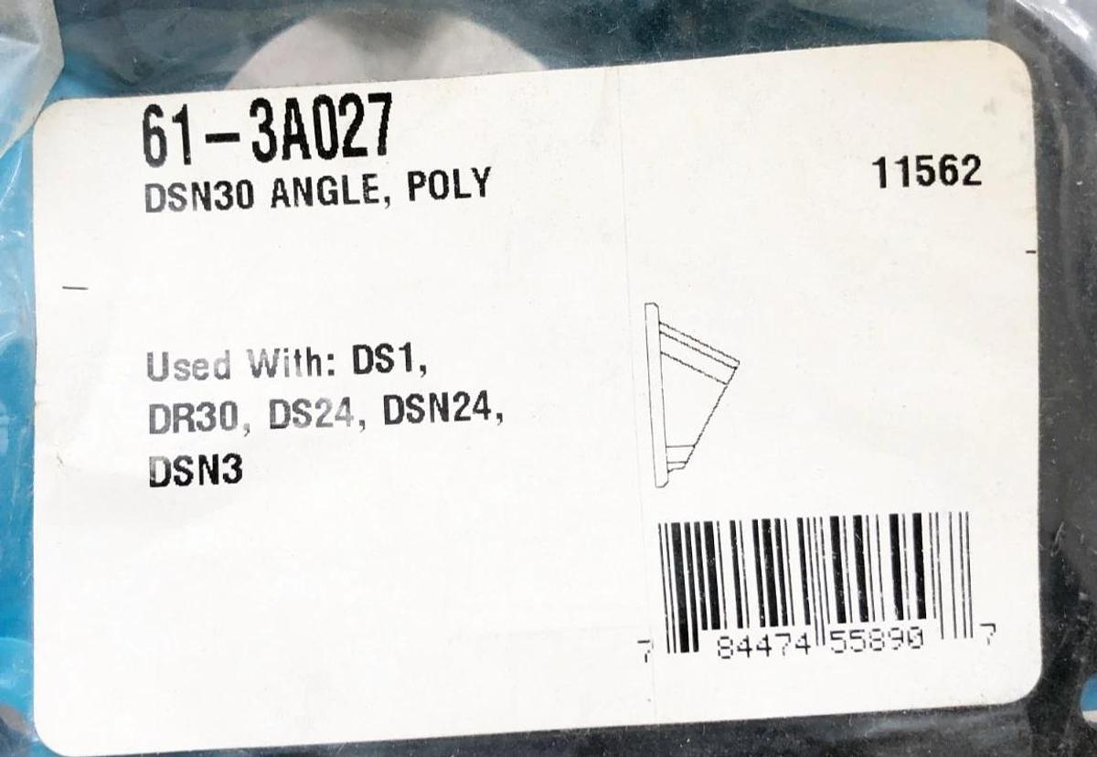 New Meltric 61-3A027 Angle Adapter 30 Degree DSN30 Blue Nylon - No Box