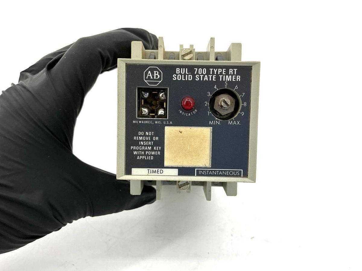 Used Allen Bradley 700-RT00N000A1 Ser B Solid State Timing Relay 110/120V 50/60HZ