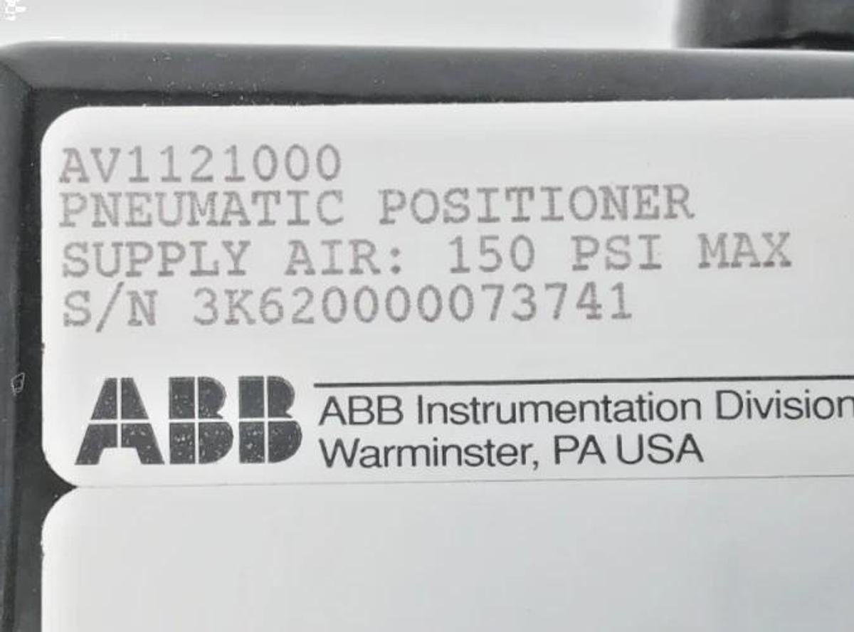 New ABB AV1121000 Pneumatic Positioner 150psi 4-20mA 34VDC