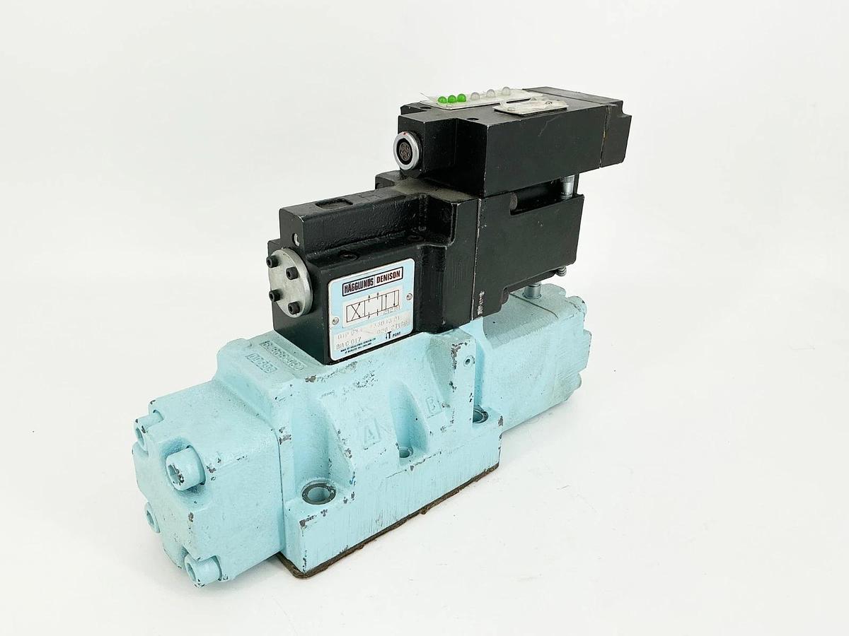 New Denison D1P-0345-4330-1321 Solenoid Valve S26 27042 - No Box