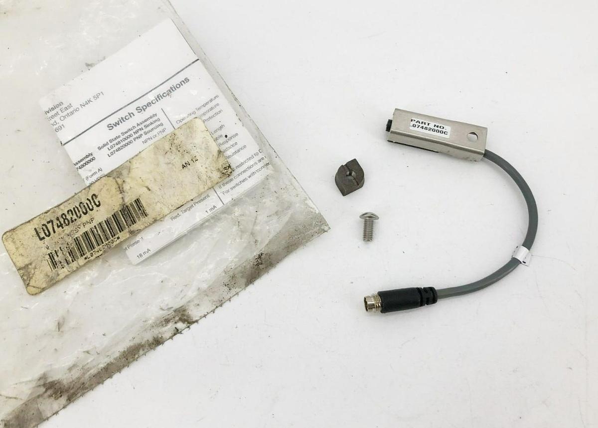 New Parker L07482000C Pneumatic Cylinder Reed Switch