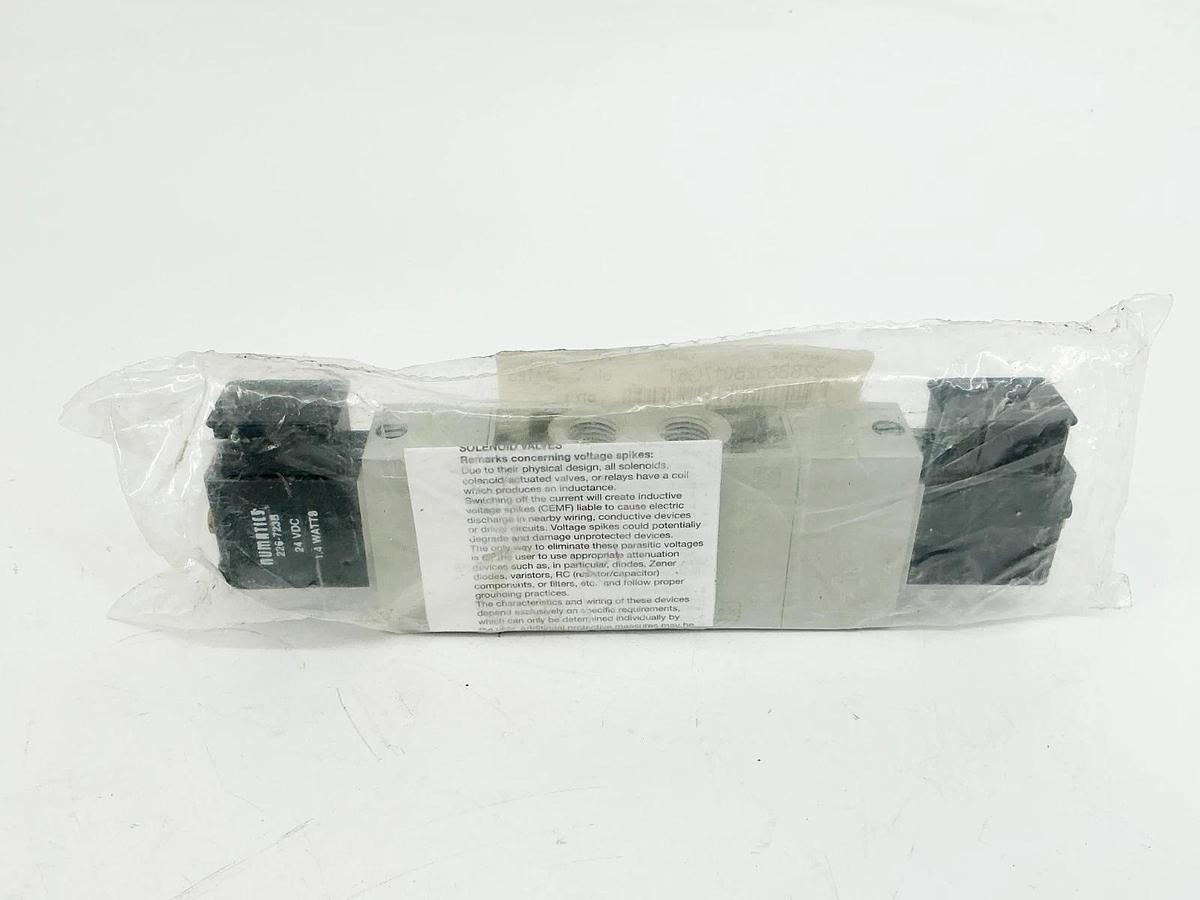 New Numatics L22BB652B017G61 Solenoid Valve 1/4" NPT 24VDC