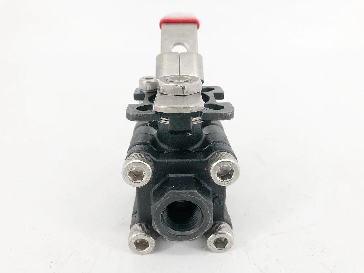 New Sesto Valves M32N-0R-C60F-L Ball Valve 3/8" 2000WOG B16.34 - No Box