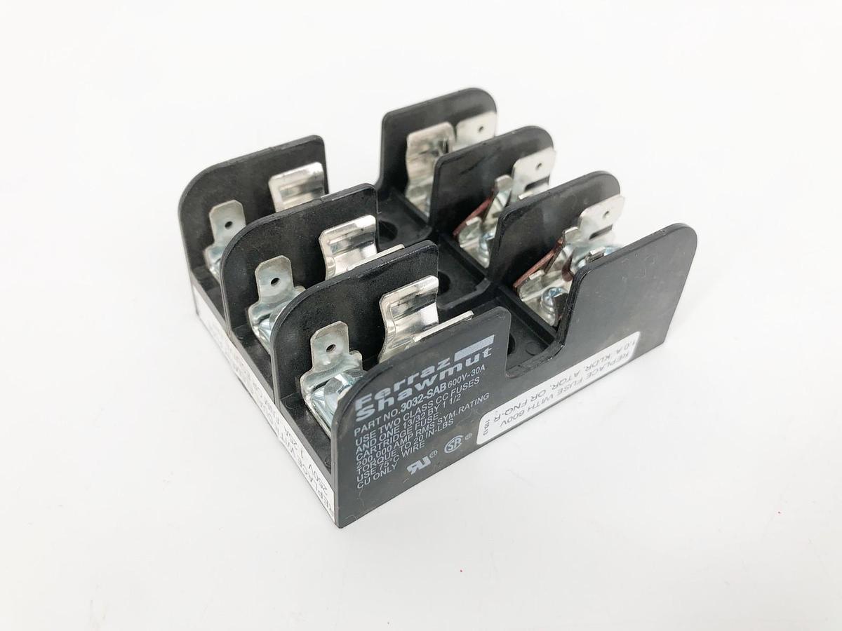 New Ferraz Shawmut 3032-SAB Fuse Holder 600V Class CC Fuses 30A 3P - No Box