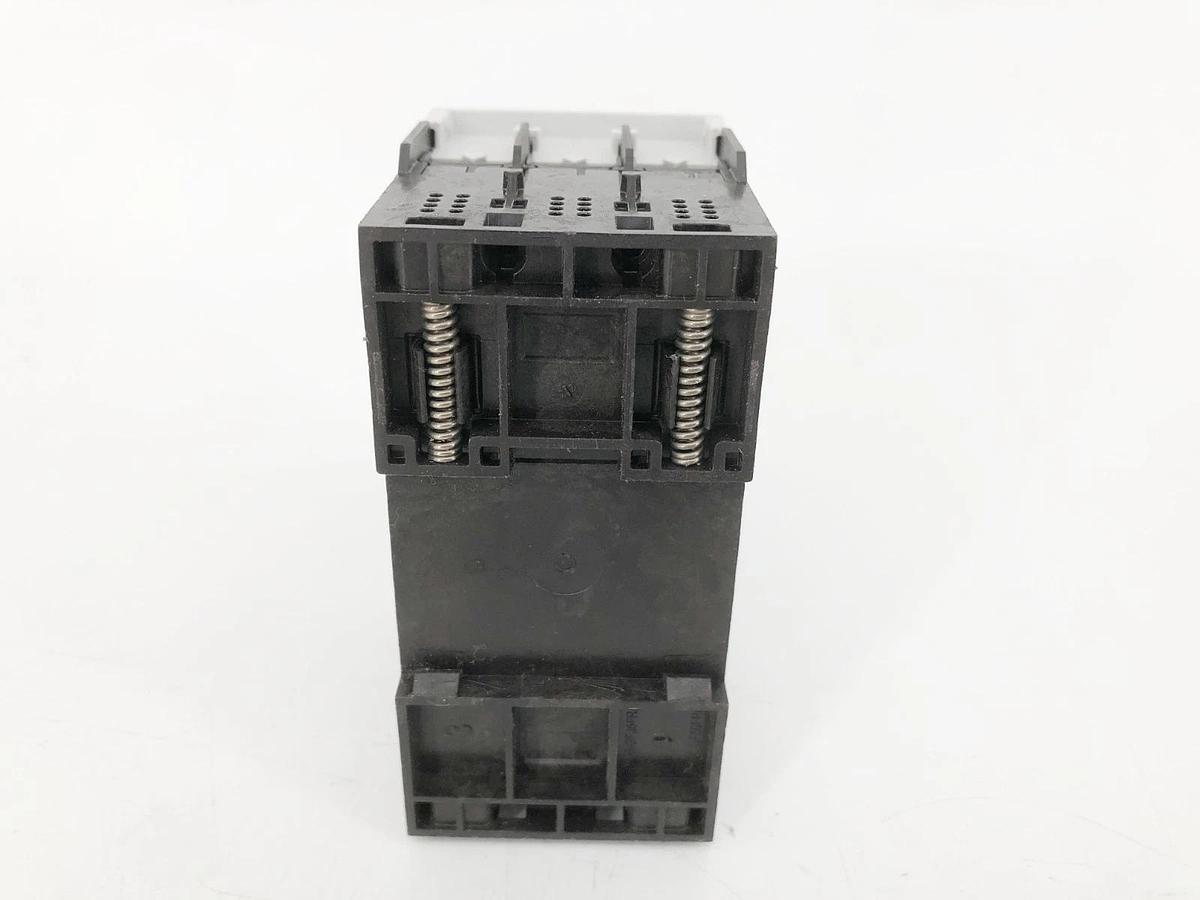 New Allen Bradley 140MT-C3E-B40 Ser. A Motor Protector Breaker 2.5-4A - No Box
