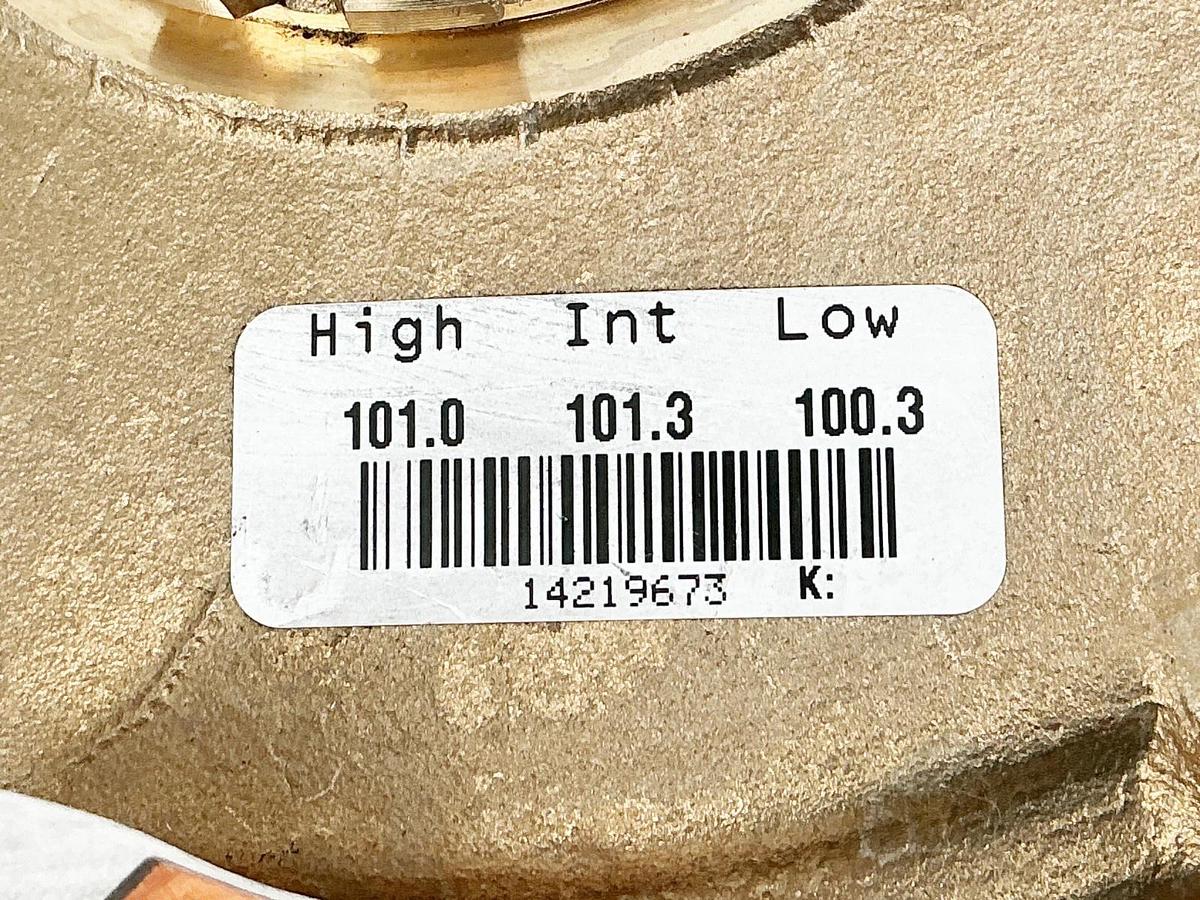 New Badger Meter 14219673 High INT Low Nutating Disc Meter Valve