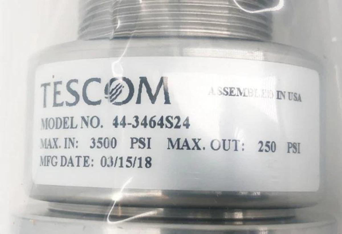 New Tescom 44-3464S24 Pressure Reducing Regulator SS 3500psig In 0-250psig Out