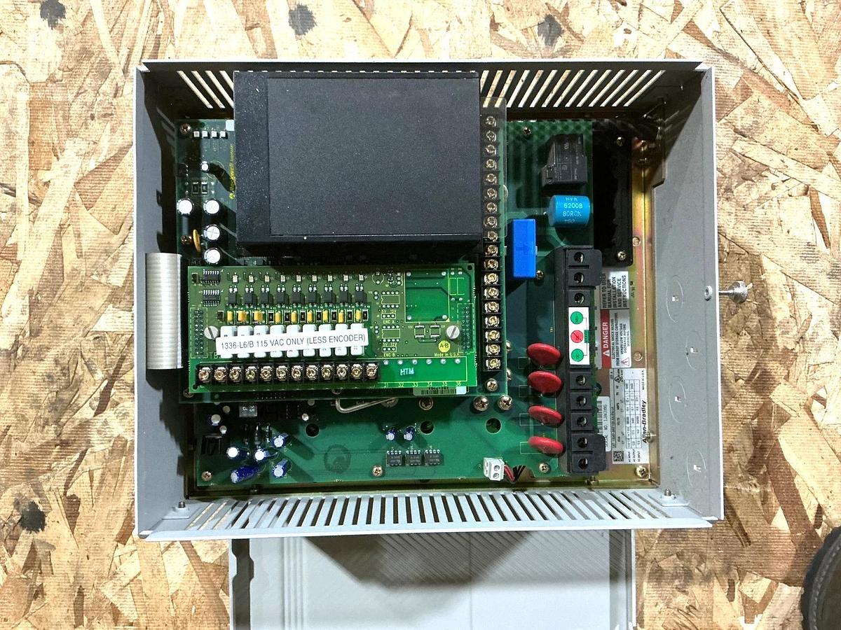 Used Allen Bradley 1336F-BRF100-AA-EN-L6 Ser A AC Drive 3PH 380-480VAC 50/60HZ