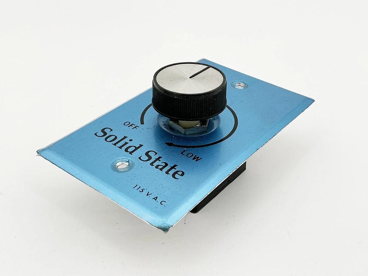 New Dayton 4YC44 Solid State Speed Control Switch 3A 120V