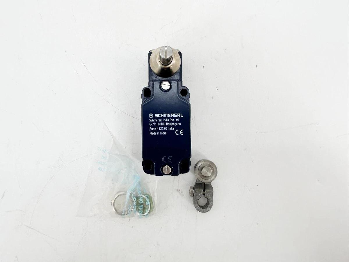 New Schmersal MV8H 330-11Y-M20-1366 Position Switch 131160613 M20X1.5