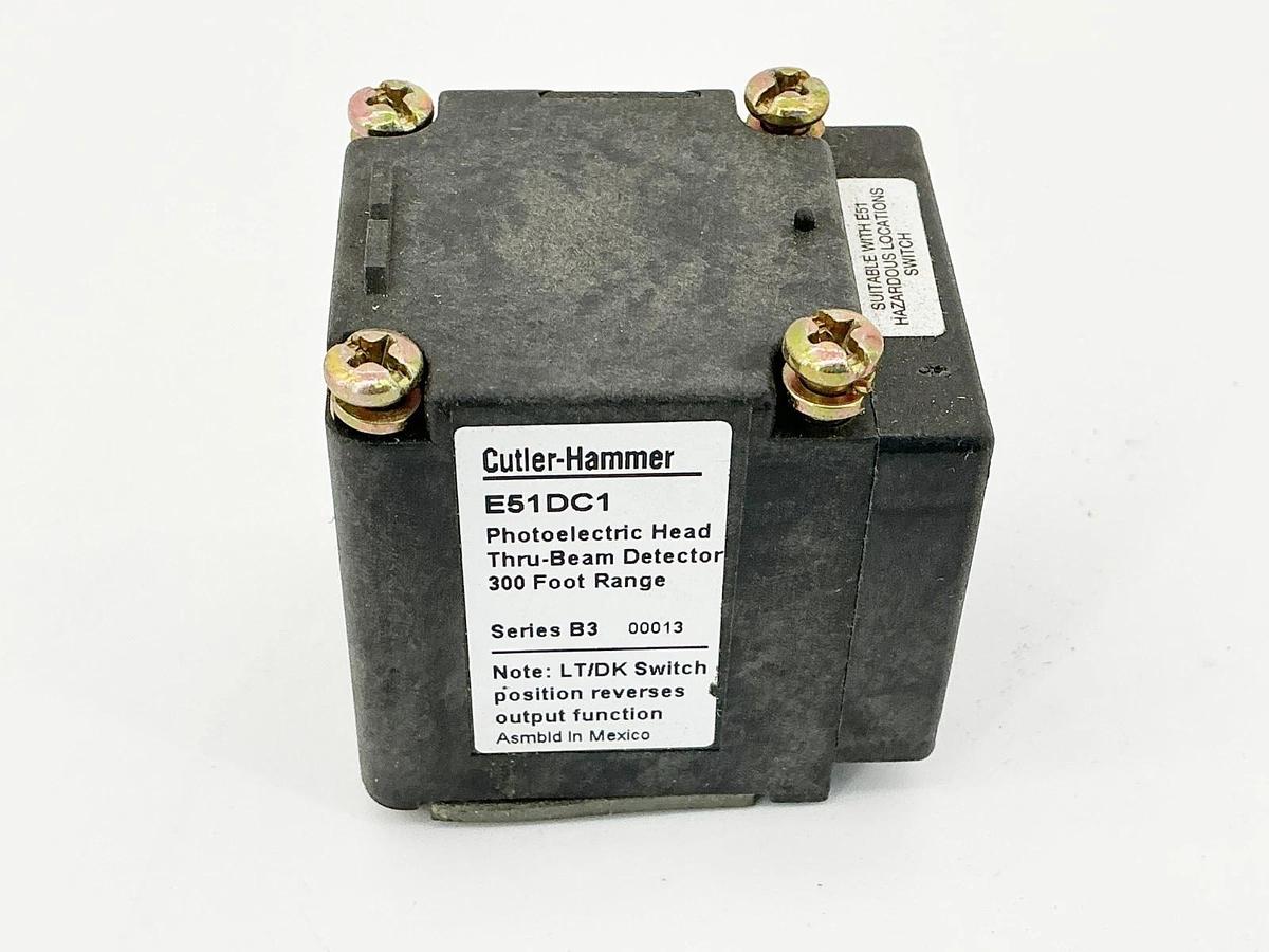 New Cutler Hammer E51DC1 Photoelectric Sensor Head Thru-Beam Detector