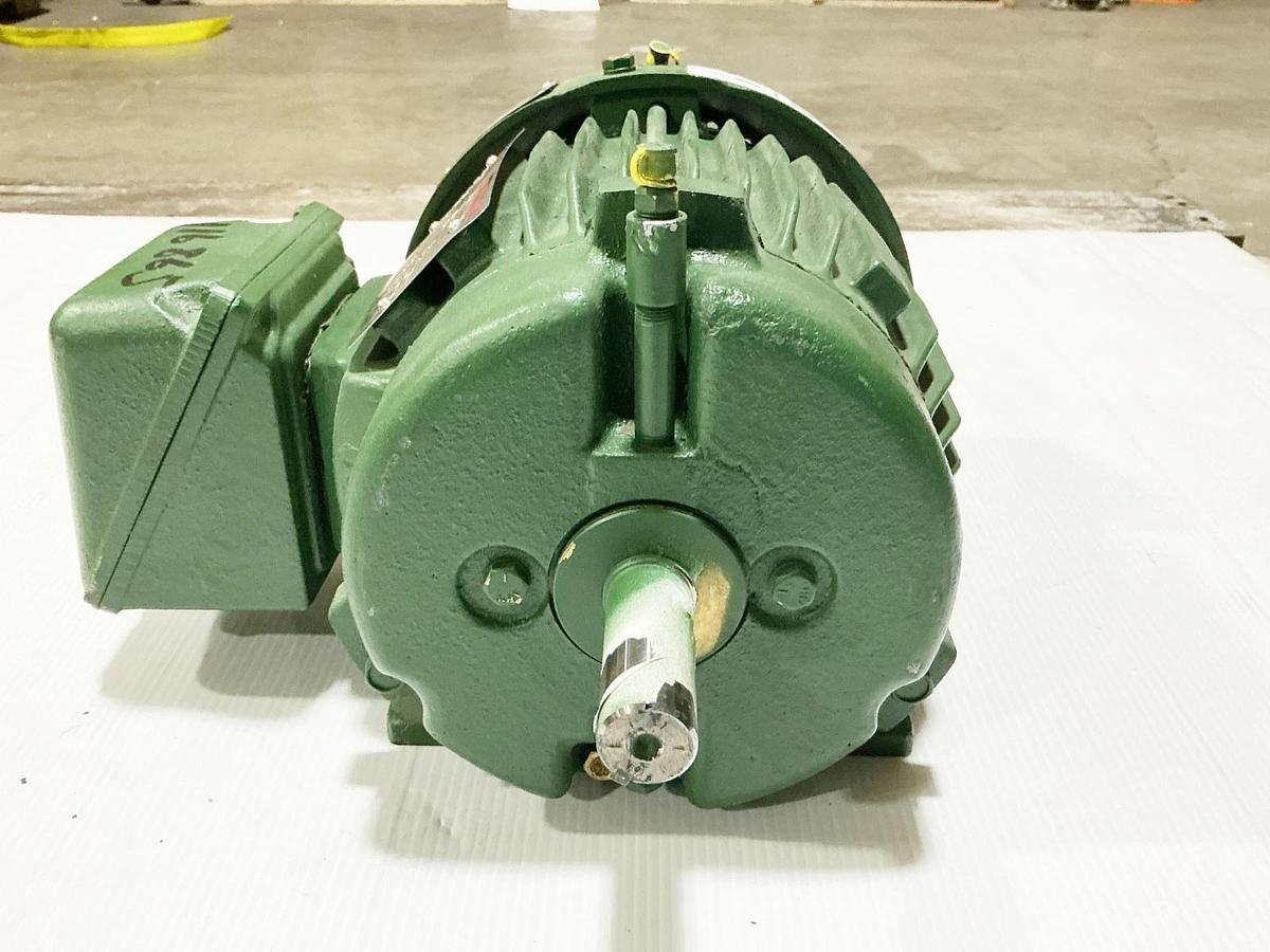 New Toshiba B0016FLF30MHJ Electric Motor 575V 1HP 1150RPM 1.4A FBK1 Form