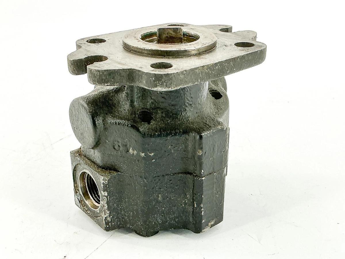 Used Webster 22B1E17AX-14L Hydraulic Gear Pump 4990-32