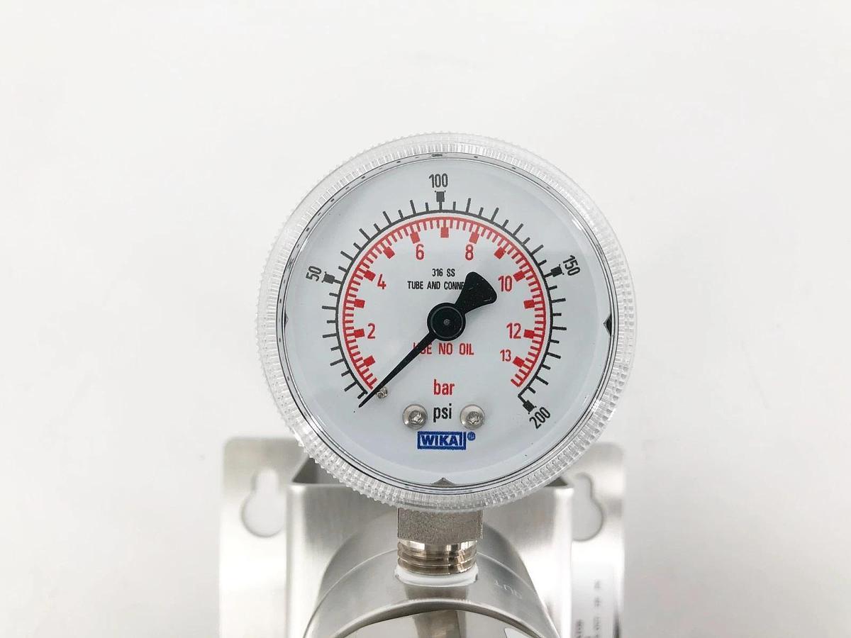 New Tescom CS-2263-241 Changeover Regulator 3500psi In 150psi Out - No Box
