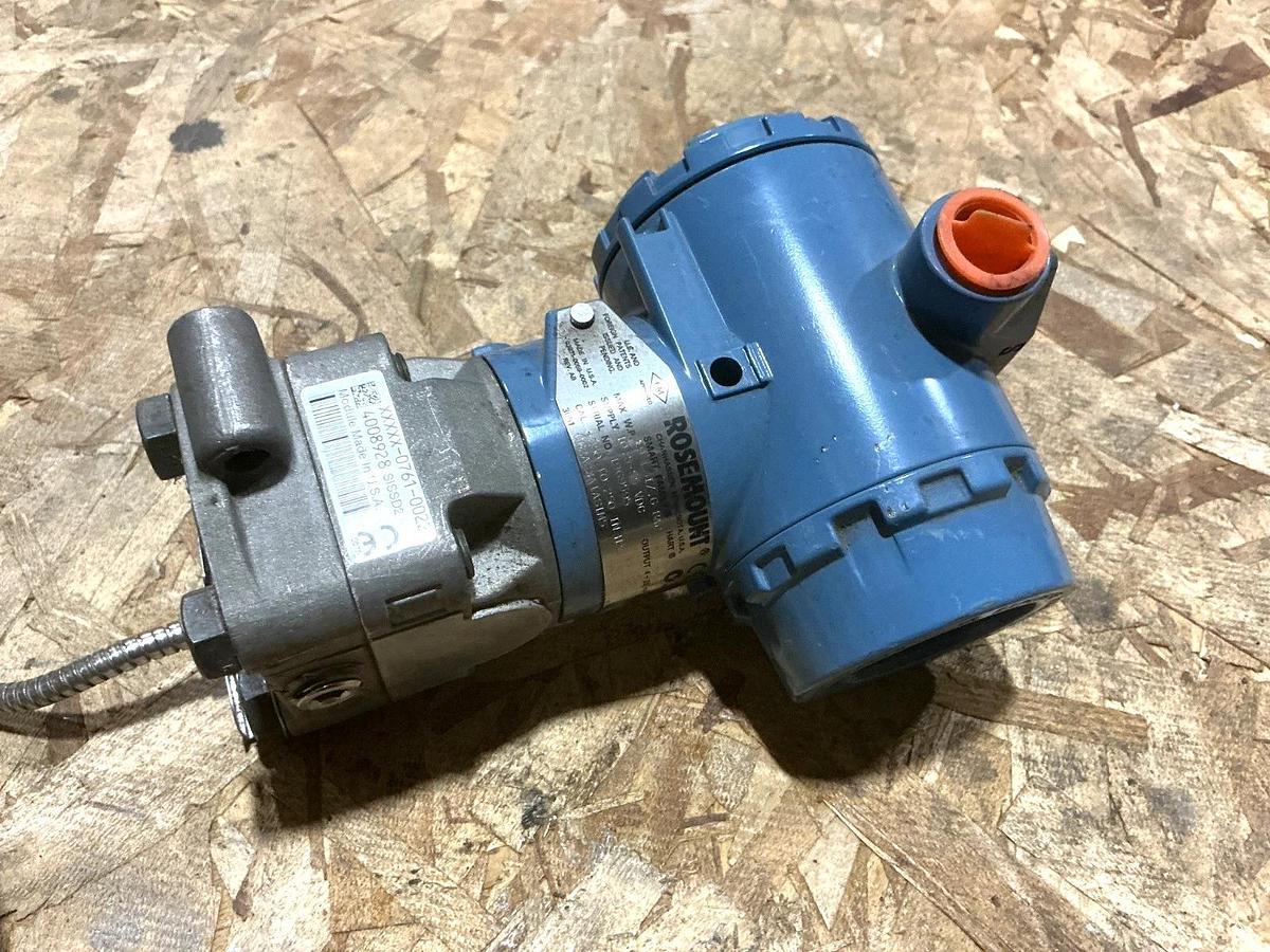Used Rosemount 3051CG2A22A1AS1M5 Pressure Transmitter 9PSI 10.5-55VDC