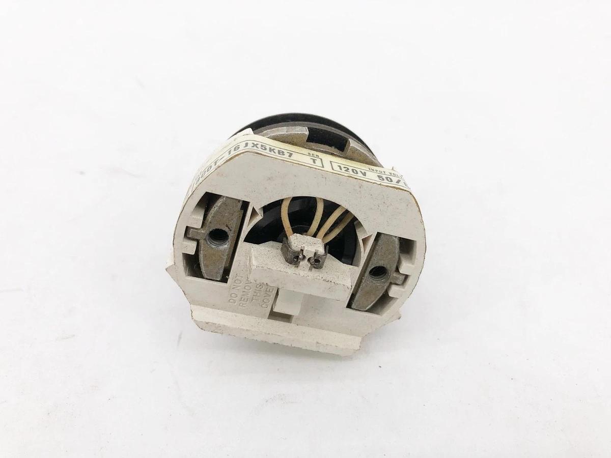 Used Allen Bradley 800T-16JX5KB7 Green Selector Switch Spring Return Right Left Maint