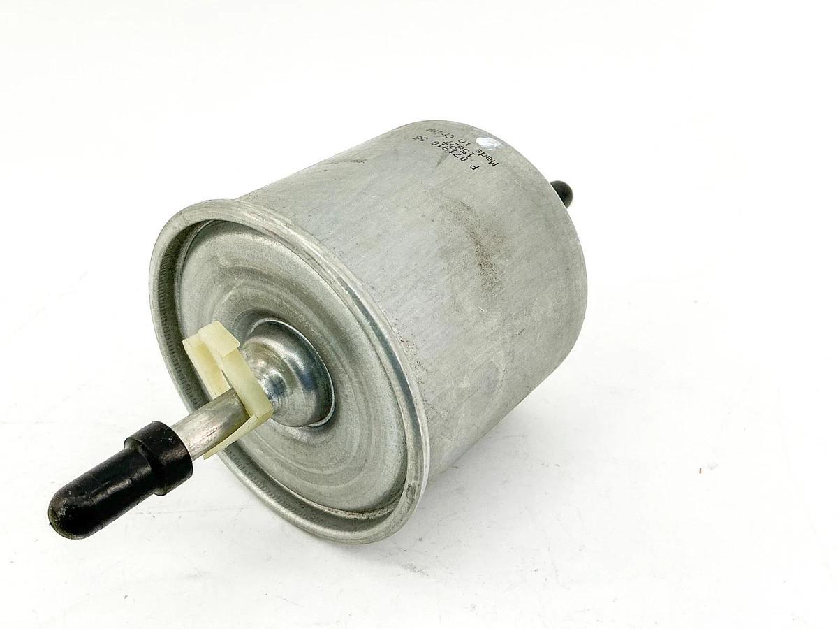 New Lot of 2 Champ G6367 Fuel Filter 15827