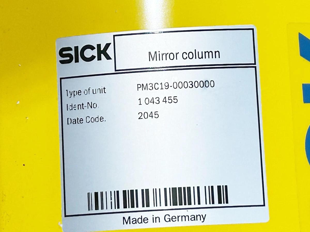 New Sick PM3C19-0003000 Mirror Column 1043455