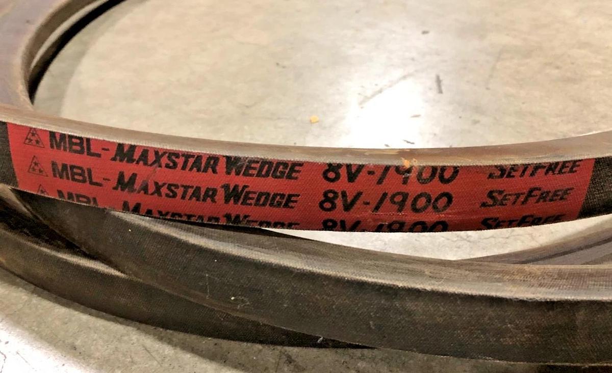 New MBL Maxstar Wedge 8V-1900 V-Belt - No Box
